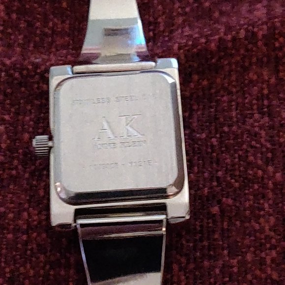 Amaze-Zing (B2) Sale!!: #48 Anne Klein Bracelet Watch Trio - Picture 8 of 9